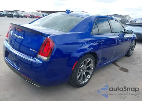 2018 Chrysler 300 300S z USA, uszkodzony, nr VIN 2C3CCABG7JH243858